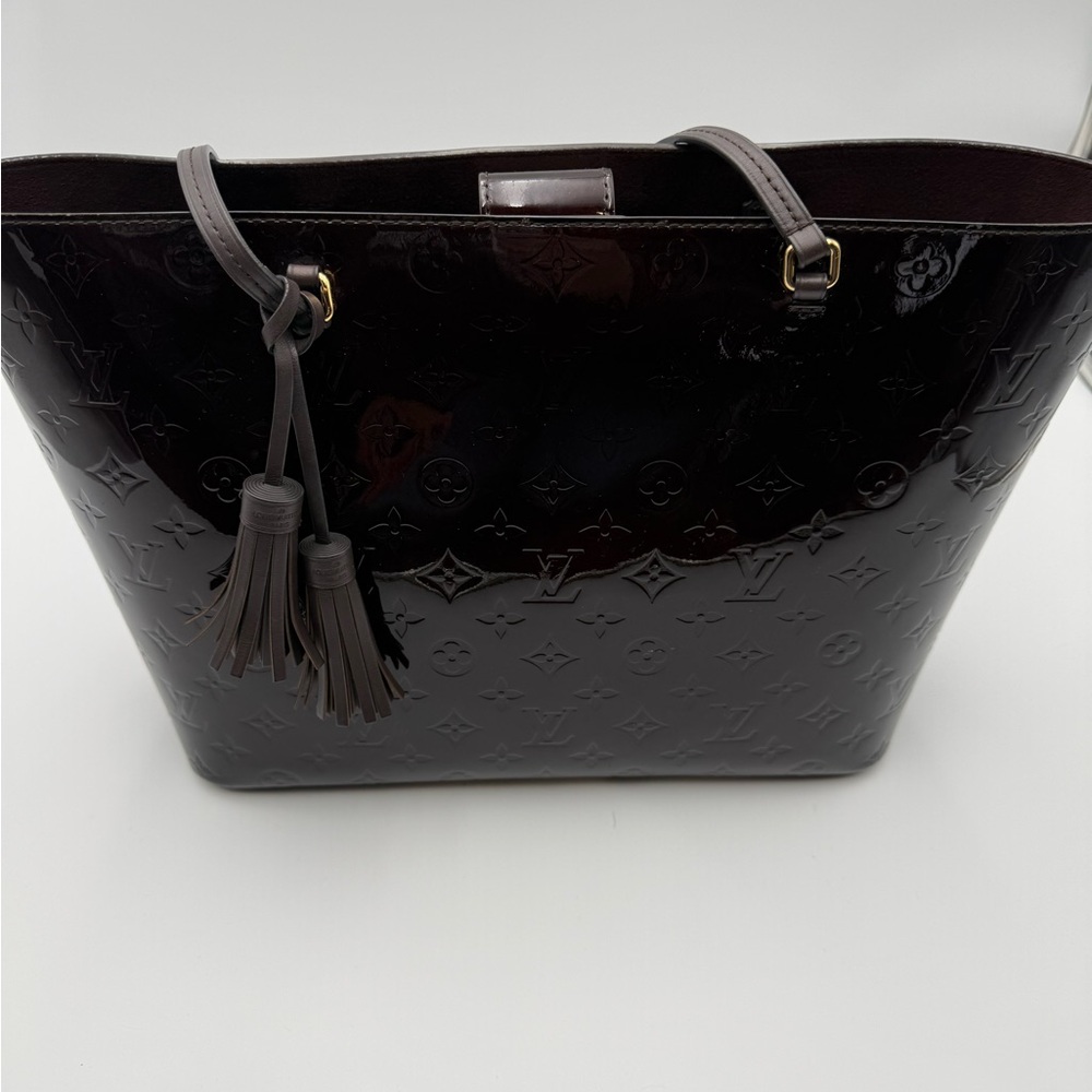 Louis Vuitton Vernis Amarante Patent Leather Tote with Matching Wallet - Picture 2 of 16